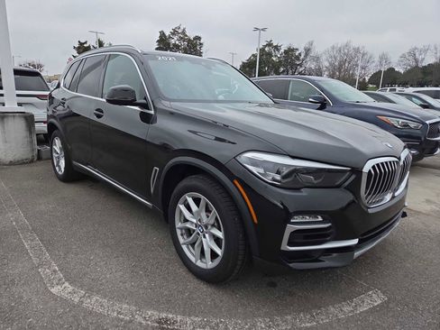 Used 2021 BMW X5 xDrive40i w/ Premium Package image 1