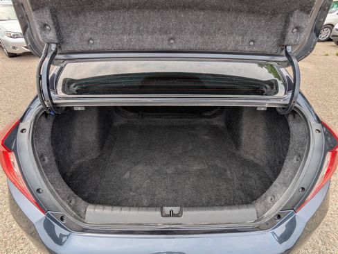 Used 2019 Honda Civic EX image 26
