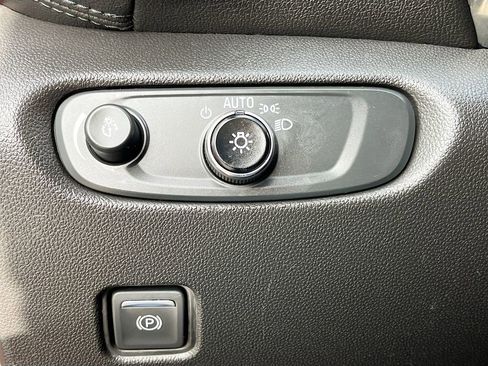 Used 2022 Chevrolet Blazer RS image 10