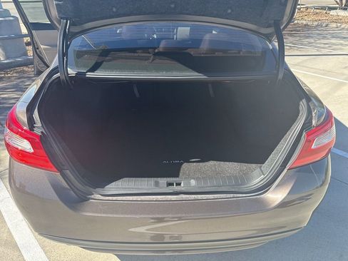 Used 2016 Nissan Altima 2.5 SV image 12