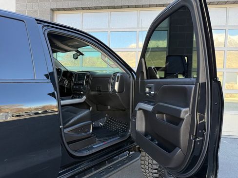 Used 2019 Chevrolet Silverado 2500 LTZ w/ Duramax Plus Package image 15
