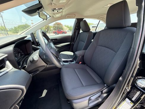 Certified 2025 Toyota Corolla LE FWD image 13