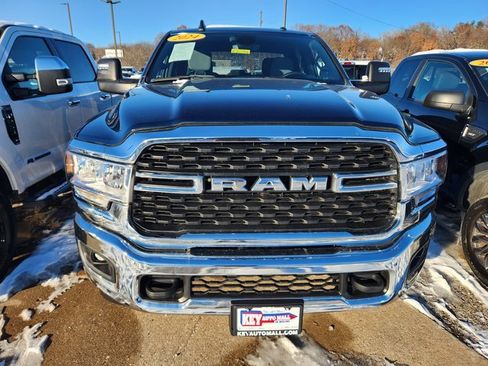 Used 2024 RAM 2500 Big Horn w/ Bed Utility Group image 2