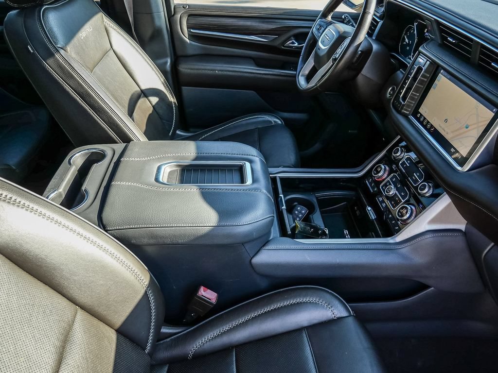 Used 2021 GMC Yukon Denali w/ Denali Premium Package RWD image 18