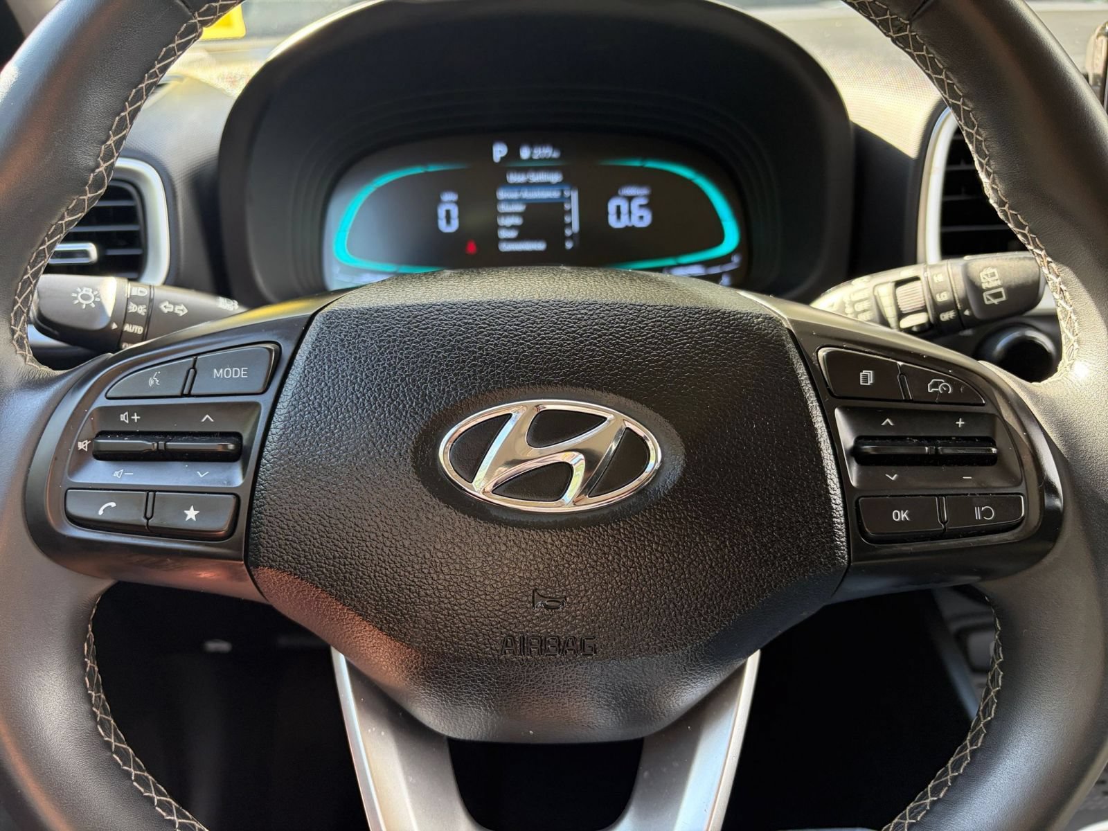 Used 2026 Hyundai Venue SEL FWD image 26