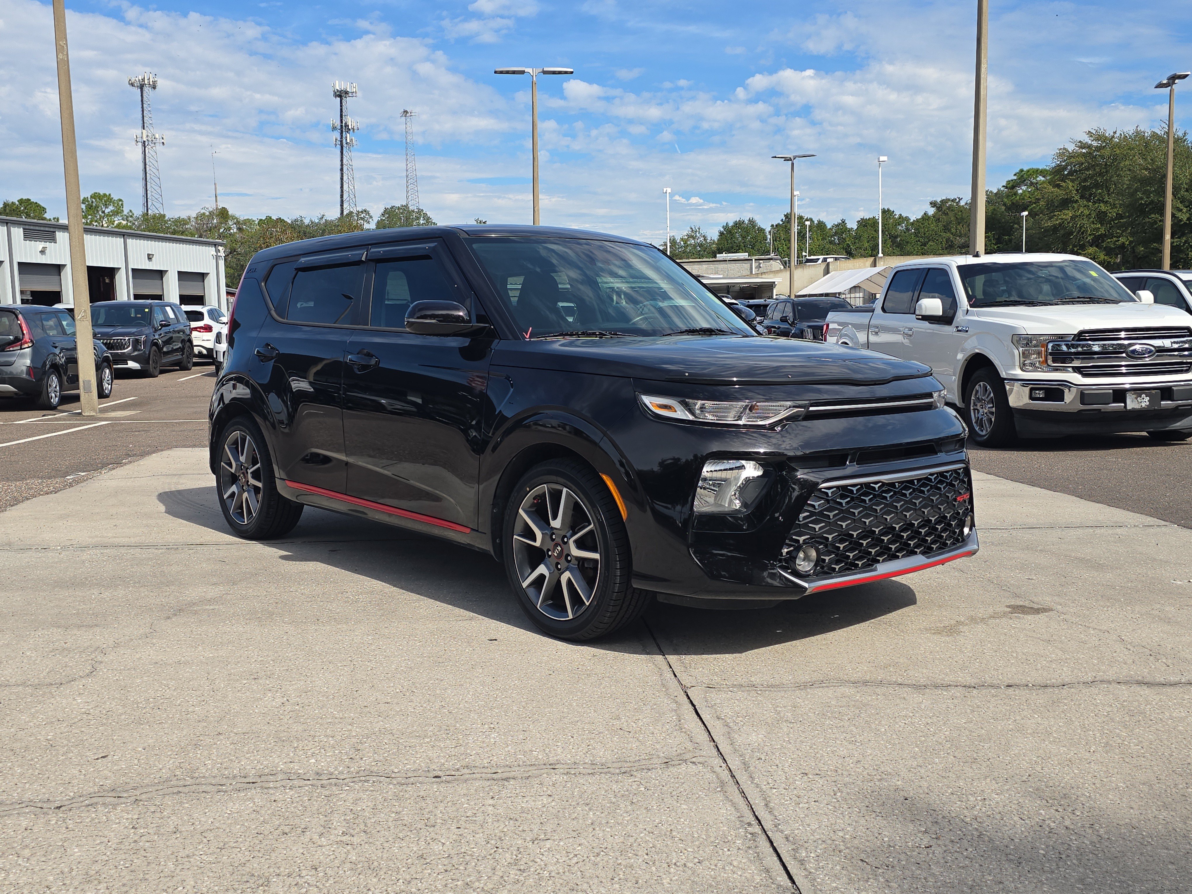 Used 2020 Kia Soul GT-Line w/ GT 2.0L Power Sunroof Package FWD image 2