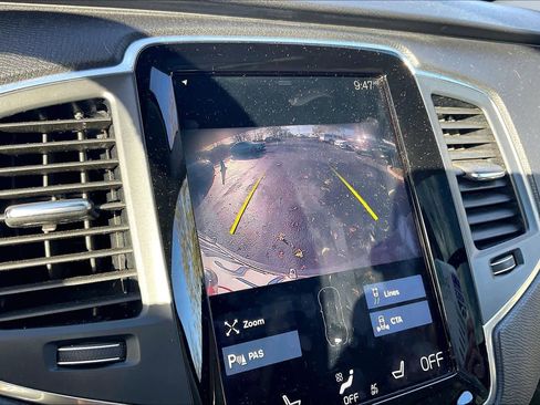 Used 2021 Volvo XC90 T5 Momentum w/ Protection Package Premier image 22