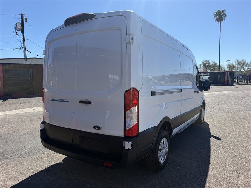 Used 2023 Ford E-Transit Medium Roof RWD image 3