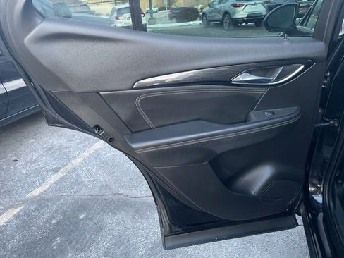 Used 2023 Buick Envision Essence image 13