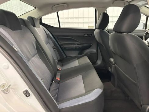 Used 2025 Nissan Versa SV FWD image 35