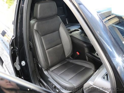 Used 2022 Chevrolet Suburban LT AWD/4WD image 31
