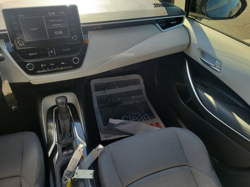 Used 2020 Toyota Corolla SE image 13