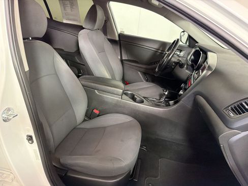 Used 2016 Kia Optima Hybrid FWD image 22