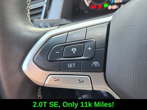 Used 2024 Volkswagen Atlas Cross Sport SE FWD image 27