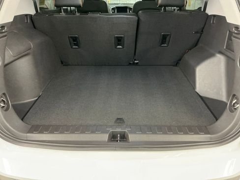 Certified 2024 GMC Terrain AT4 w/ Infotainment Package II image 11