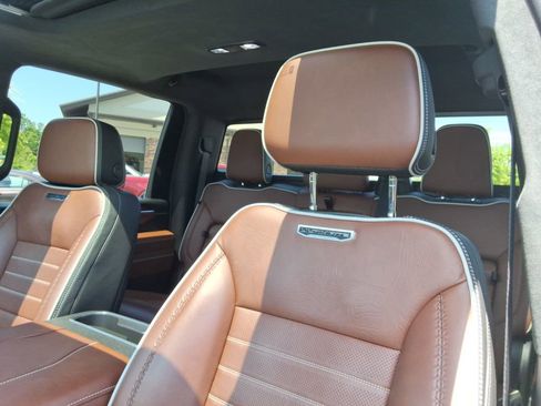 Used 2025 GMC Sierra 2500 Denali Ultimate AWD/4WD image 25