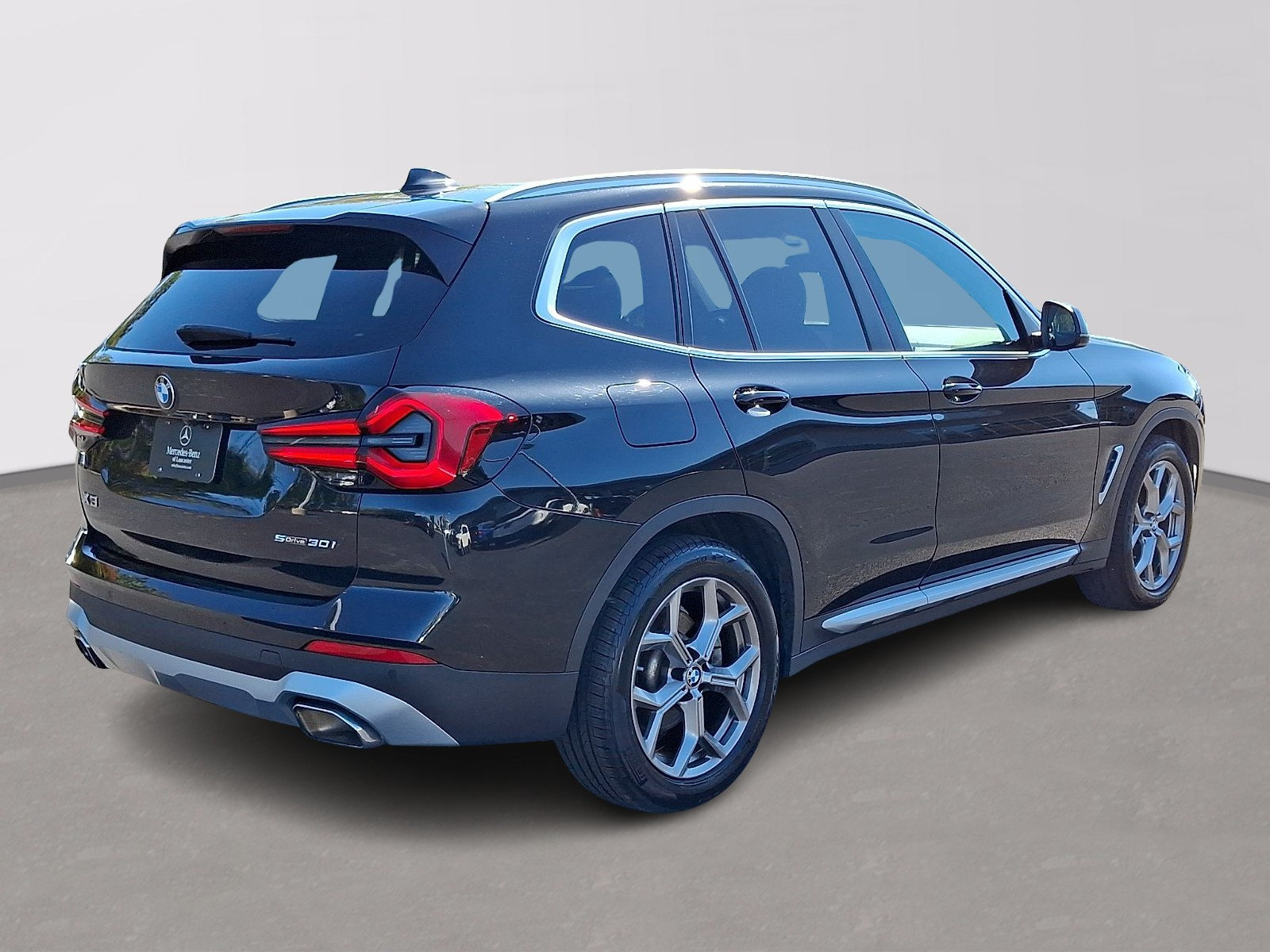 Used 2023 BMW X3 sDrive30i w/ Convenience Package RWD image 4