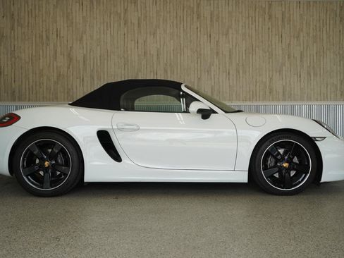 Used 2016 Porsche Boxster RWD image 6