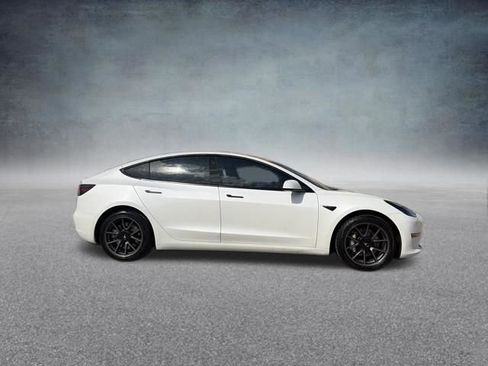 Used 2021 Tesla Model 3 Long Range image 4