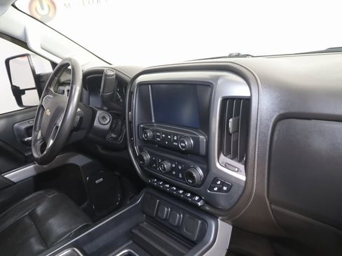 Used 2016 Chevrolet Silverado 2500 LTZ w/ Duramax Plus Package image 38
