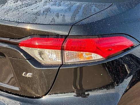 Used 2026 Toyota Corolla LE FWD image 27