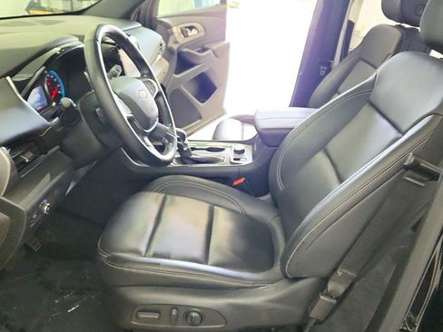 Used 2023 Chevrolet Traverse LT w/ LPO, Floor Liner Package AWD/4WD image 15