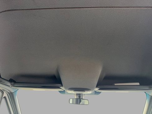 Used 2021 Mercedes-Benz Sprinter 2500 image 39