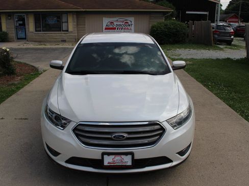 Used 2014 Ford Taurus SEL w/ Equipment Group 201A FWD image 4