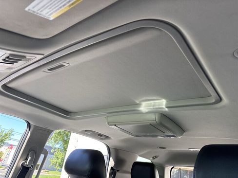 Used 2011 Chevrolet Tahoe LTZ RWD image 25