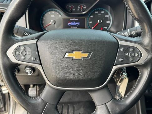 Used 2022 Chevrolet Colorado ZR2 w/ ZR2 Dusk Special Edition image 17
