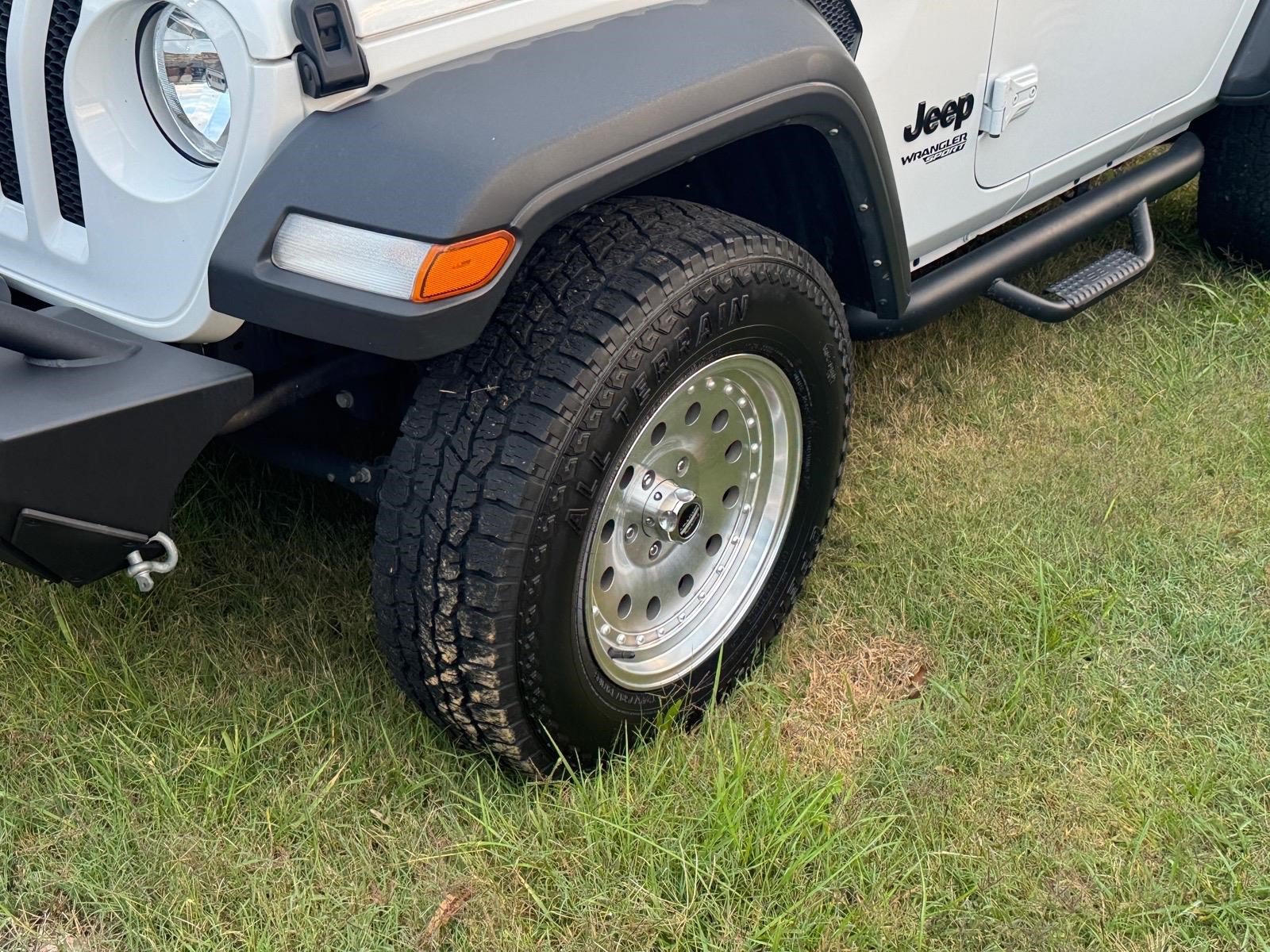 Used 2021 Jeep Wrangler Sport AWD/4WD image 4