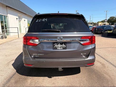 Used 2018 Honda Odyssey Elite image 6