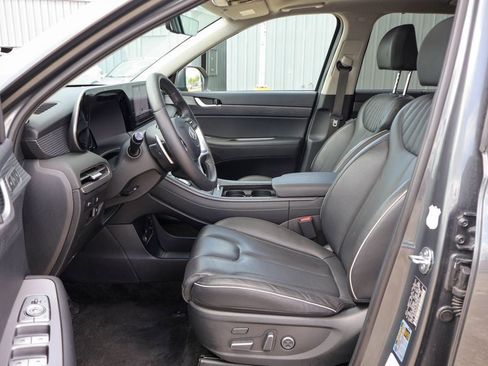 Used 2025 Hyundai Palisade Limited FWD image 7
