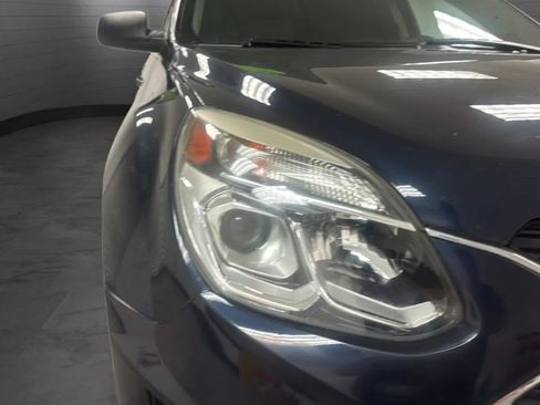Used 2017 Chevrolet Equinox LS w/ LPO, Protection Package FWD image 31