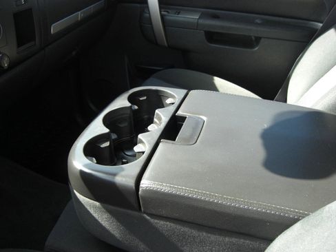 Used 2011 GMC Sierra 1500 SLE w/ Regional Value Package RWD image 8