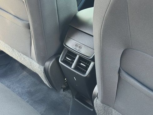 Used 2025 Chevrolet Equinox LT FWD image 22