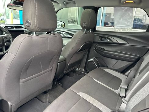 Used 2021 Chevrolet TrailBlazer LT w/ Sun and Liftgate Package AWD/4WD image 16