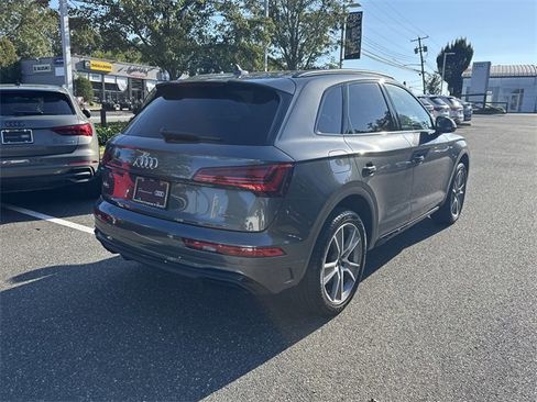 Certified 2025 Audi Q5 2.0T Premium w/ Convenience Plus Package image 6