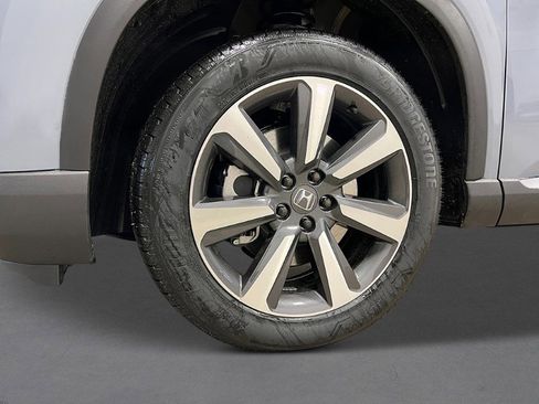 New 2025 Honda Pilot Touring image 13