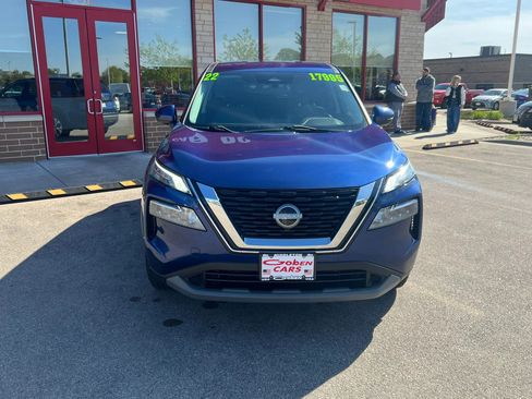Used 2022 Nissan Rogue SV AWD/4WD image 2