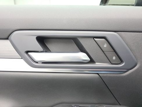 Certified 2025 GMC Terrain Elevation AWD/4WD image 22