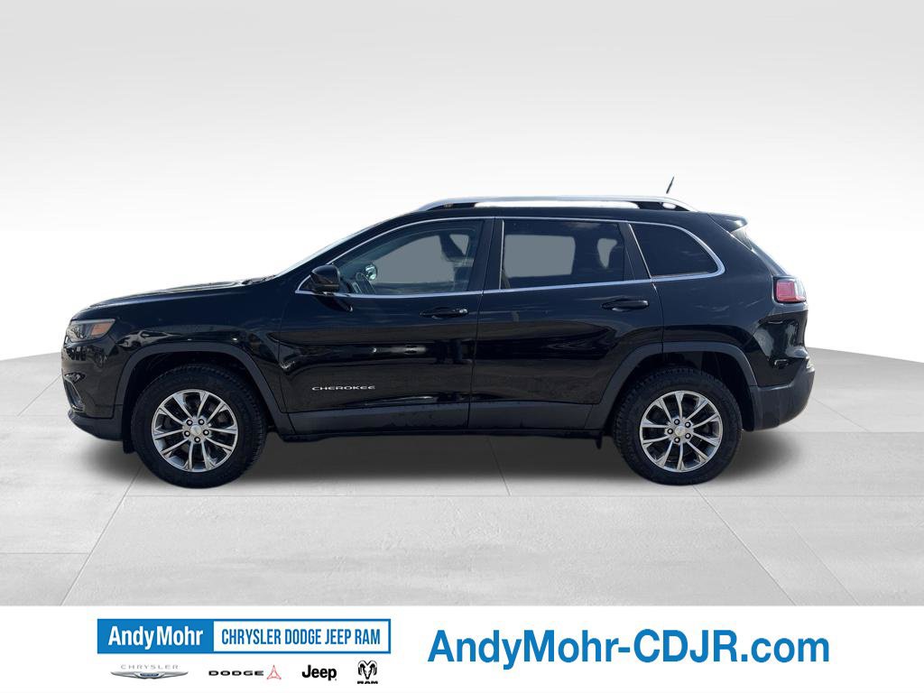 Used 2019 Jeep Cherokee Latitude Plus w/ Cold Weather Group AWD/4WD image 4