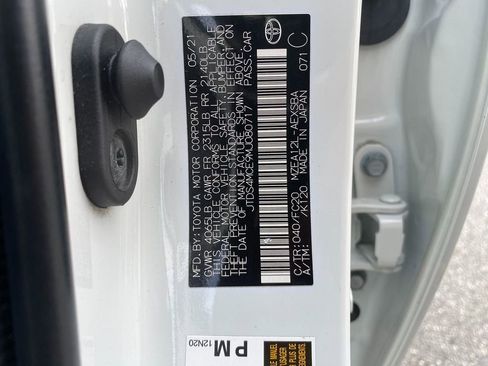 Used 2021 Toyota Corolla SE image 32