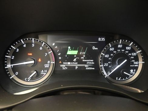 Used 2021 Toyota Highlander Platinum image 23