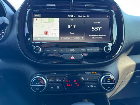 Used 2021 Kia Soul Turbo image 21