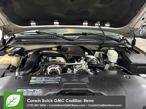 Used 2004 GMC Sierra 2500 SLT w/ Heavy-Duty Power Package AWD/4WD image 36