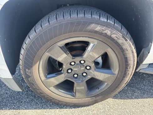 Used 2018 Chevrolet Tahoe LT image 4