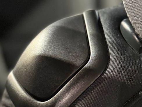 New 2026 Ford Bronco 2-Door AWD/4WD image 52