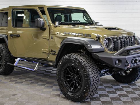 Used 2026 Jeep Wrangler Unlimited Rubicon 392 w/ Quick Order Package 27X Moab AWD/4WD image 11