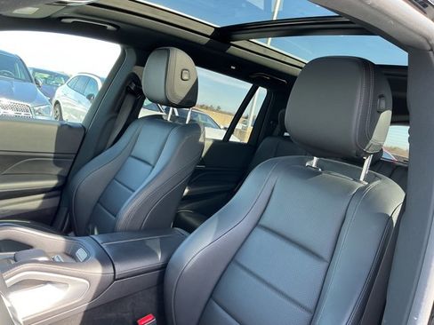 Certified 2022 Mercedes-Benz GLS 450 4MATIC image 12